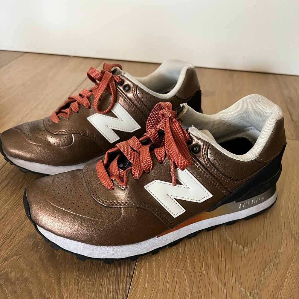 Women’s New Balance 574 size 7